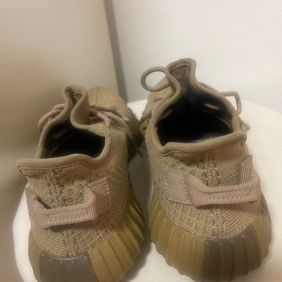 Yeezys size 6/12 US - Picture 4 of 9